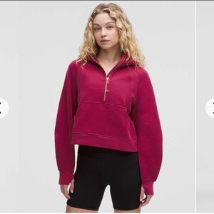 Lululemon Cropped Scuba Half-Zip Hoodie. Gold zipper. Magenta Smoke. Size M/L.